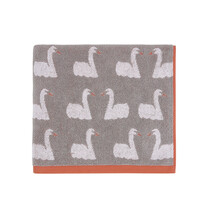 FI4625 swans towel 12977