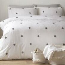 White and grey dot duvet set