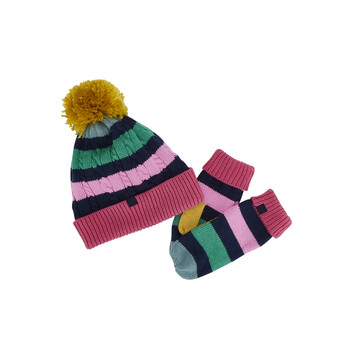 muts met handschoenen